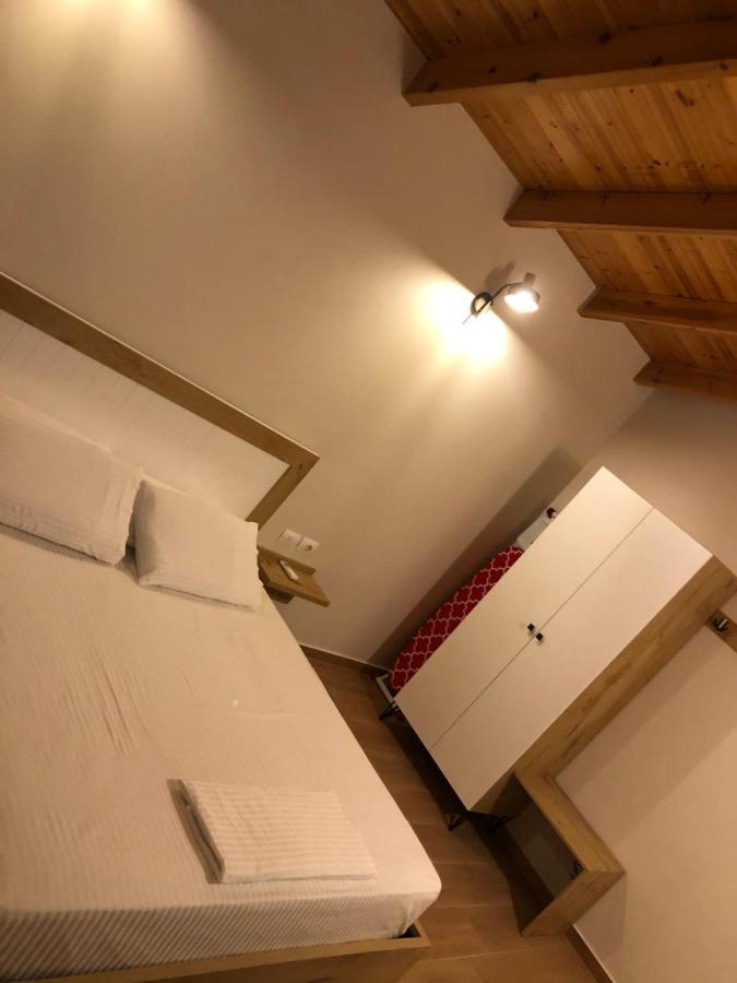 Amazing Familiar Apartments And Rooms Саранда Екстер'єр фото