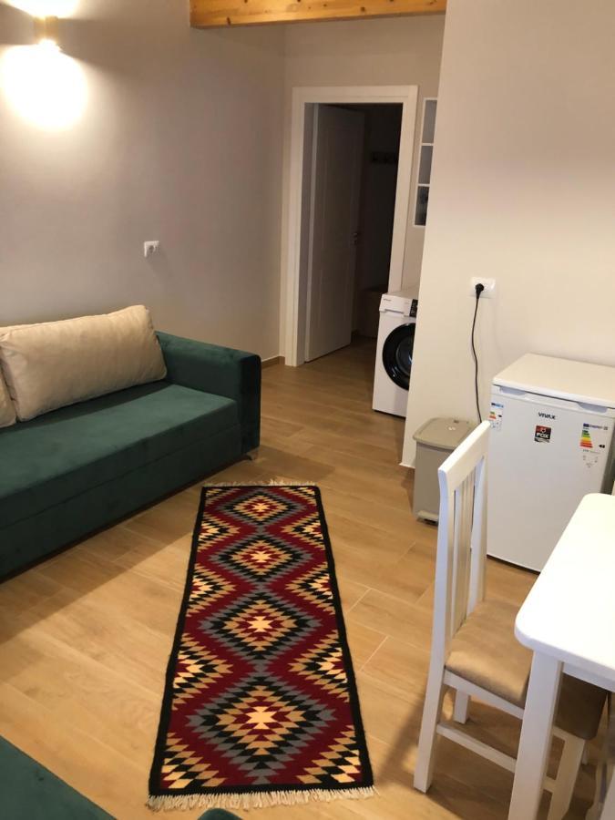 Amazing Familiar Apartments And Rooms Саранда Екстер'єр фото