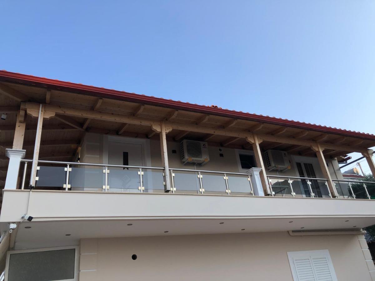 Amazing Familiar Apartments And Rooms Саранда Екстер'єр фото
